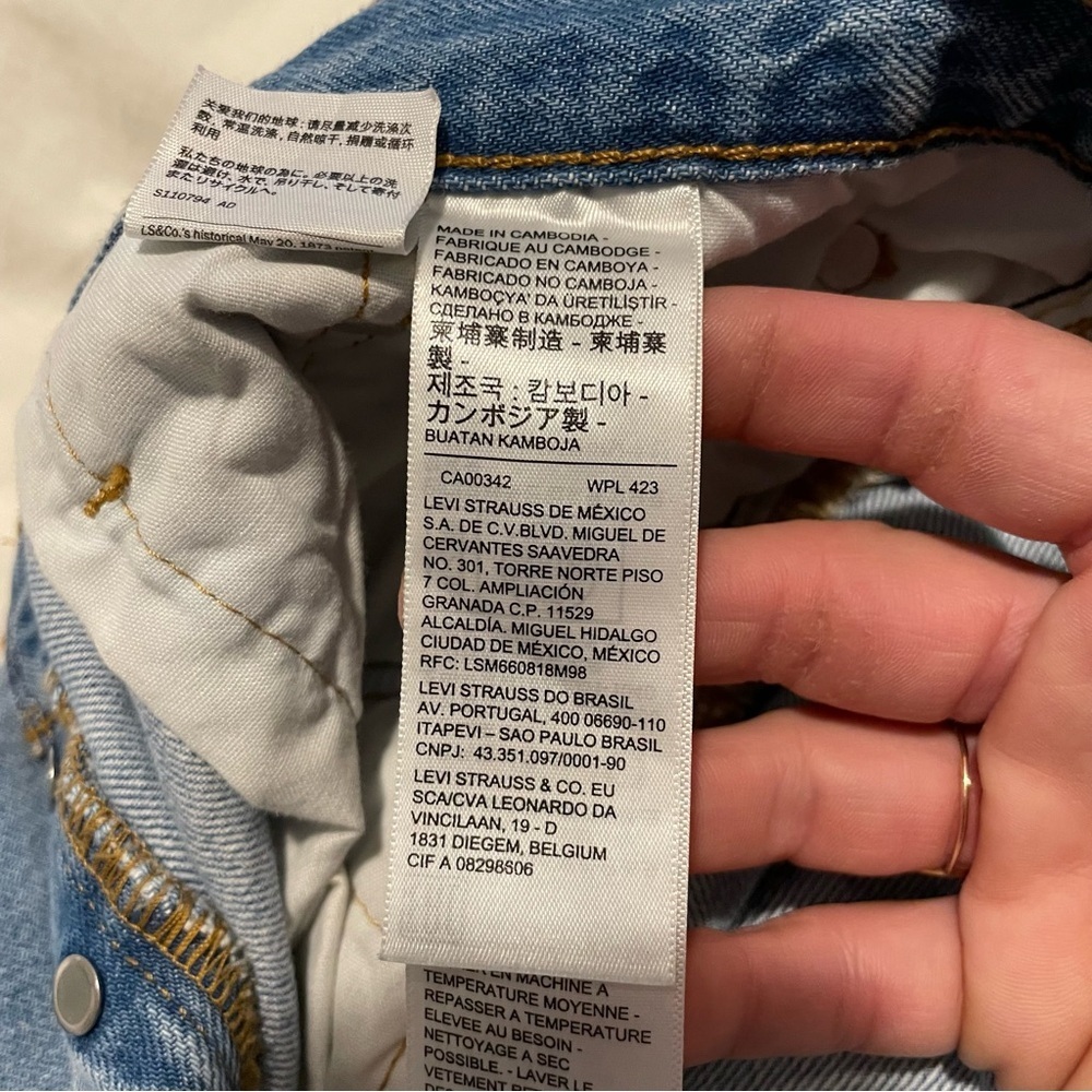 Levi’s Women’s 501 Original Shorts “Sansome Straggler” Blue - Picture 6 of 12